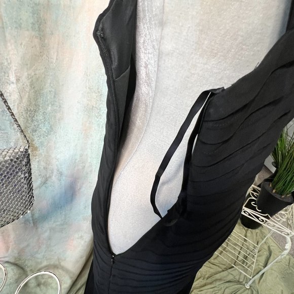 📌Xscape Mermaid Style Asymmetrical Neckline Prom - Ball - Formal Evening Dress - Picture 9 of 16